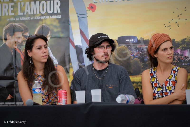 Ines Daien Dasi Simon Rieth Et Jeanne Delafosse